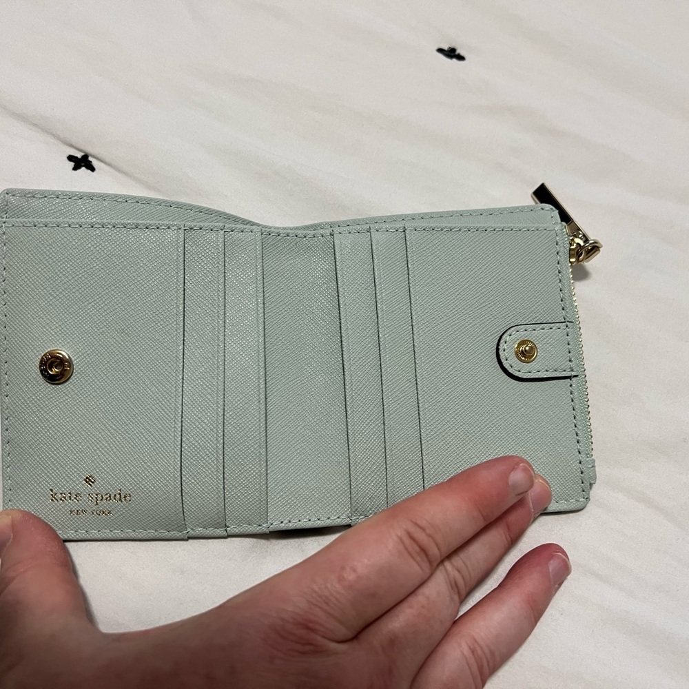 Kate spade wallet - Picture 2 of 2